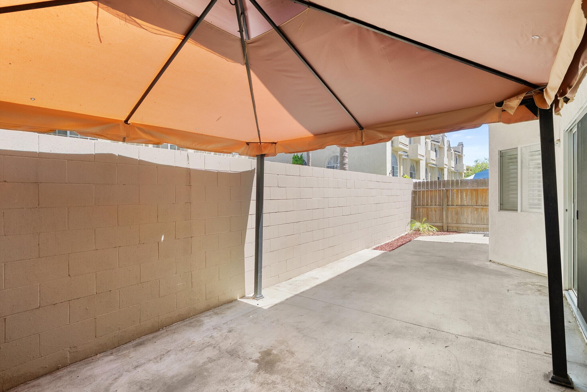 Building Photo - 15804 Crest Ln