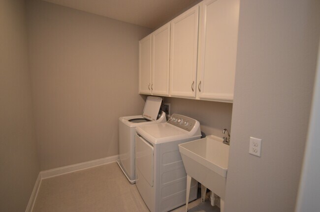 Building Photo - 15169 Sunrise Grove Ct