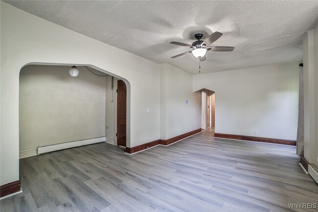 Building Photo - 1811 Weston Ave