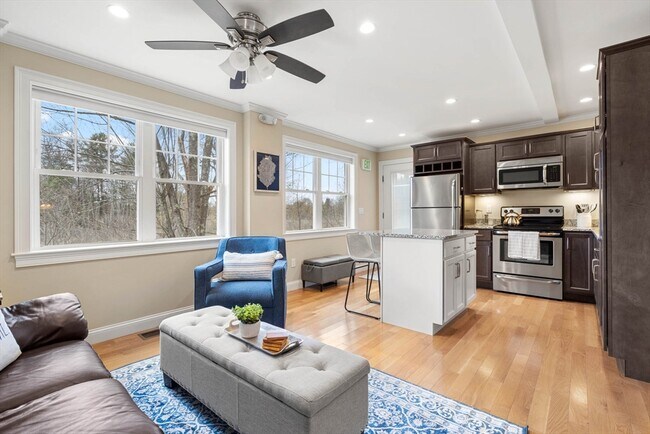 Building Photo - 48 Boston Rd