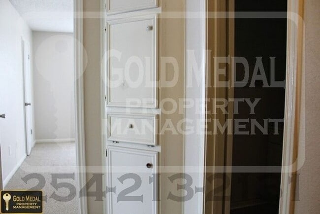 Building Photo - 503 Longhorn Cir