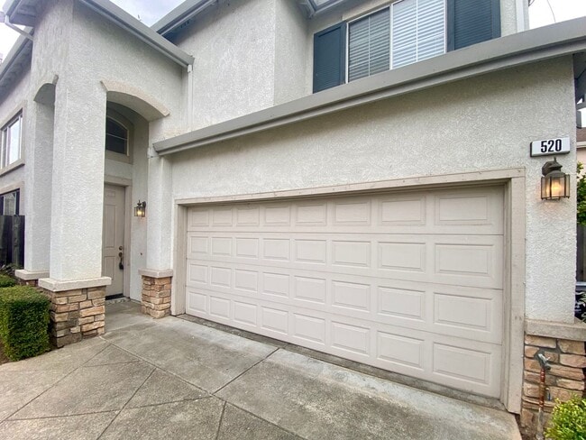 Building Photo - Spacious 3 Bedroom Home with Loft, Private Backyard, and Prime Commuter Location Near BART