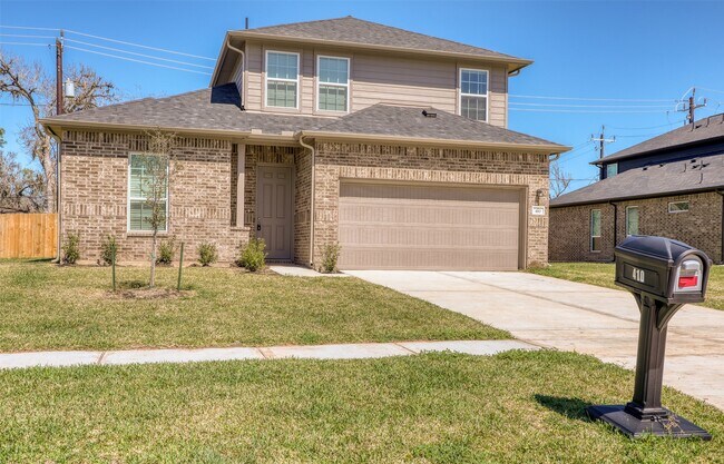 Building Photo - 410 Magnolia Ln