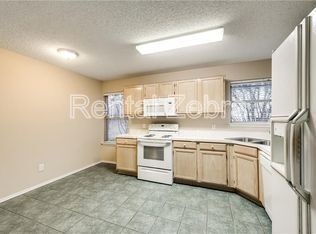 Building Photo - 1820 Whispering Cove Trail