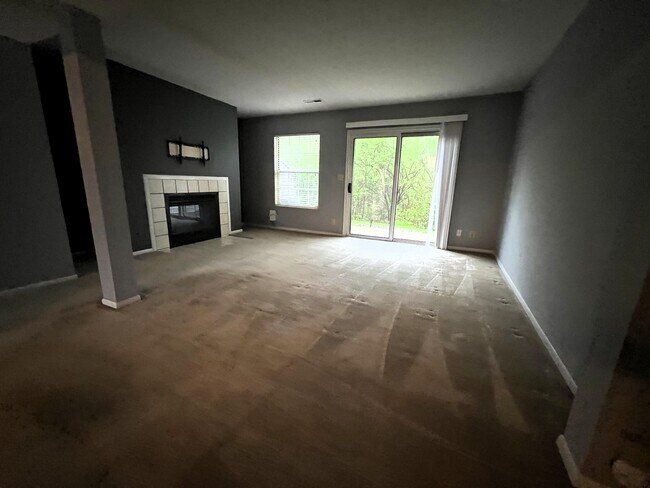 Building Photo - 7115 Sweetwater Dr