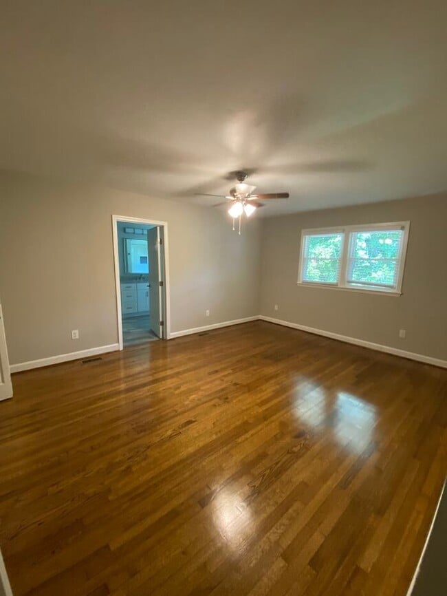 Building Photo - 3811 Barwick St