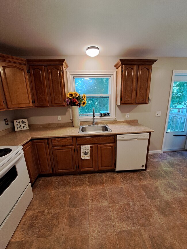 Primary Photo - 535 Boswell Ave