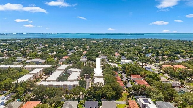 Building Photo - 3175 Bayshore Oaks Dr