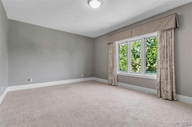 Building Photo - 11 Ojibwa Cir