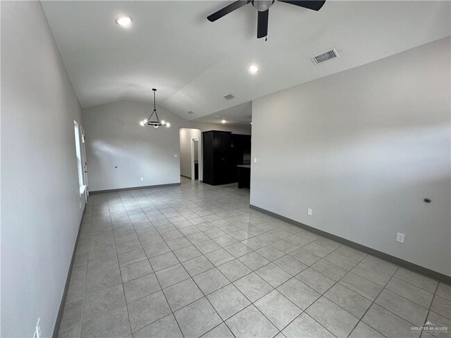 Building Photo - 2326 S Vly Cir
