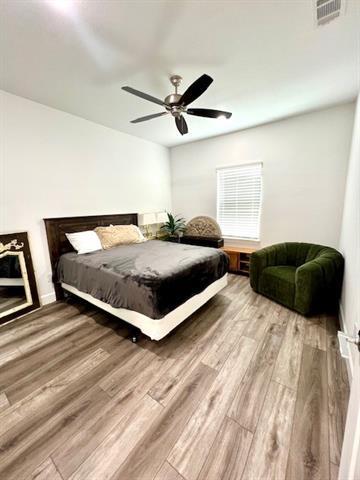 Building Photo - 5653 Woodlands Dr