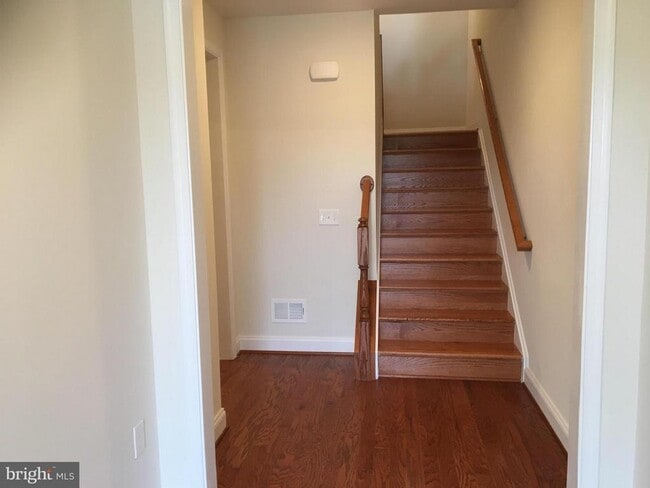 Building Photo - 22591 Amendola Terrace