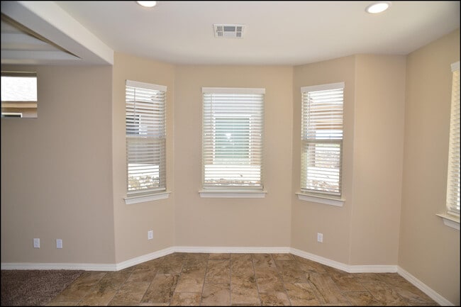 Building Photo - 5440 Limestone Dr