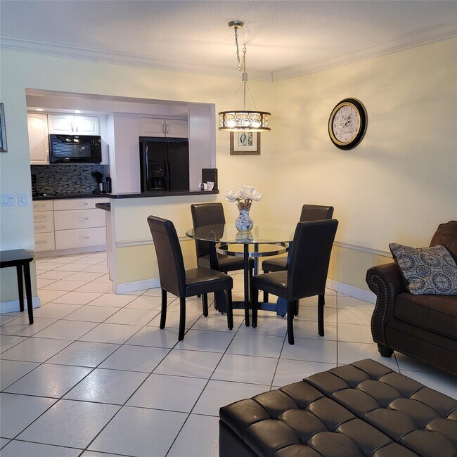 Building Photo - 3800 Galt Ocean Dr