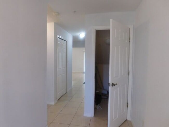 Building Photo - Charming 3-Bedroom Townhome in Winter Garden!