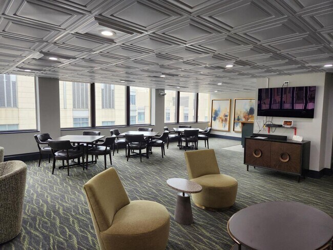 Building Photo - 233 E Erie St