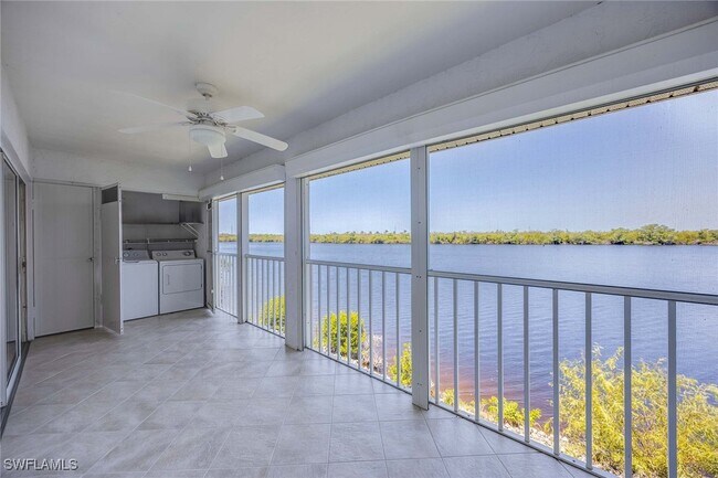 Building Photo - 1015 Mainsail Dr