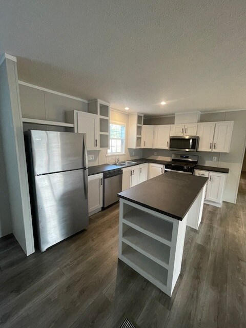 Building Photo - 22 Bellwood Dr