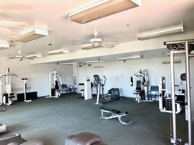 Building Photo - 2276 Manzana Way