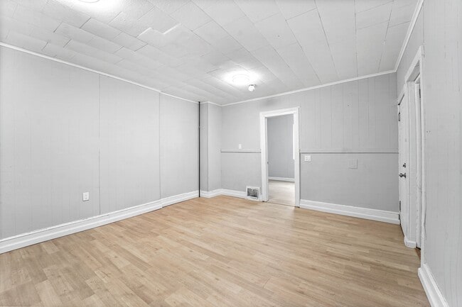 Building Photo - 28 Lydia St