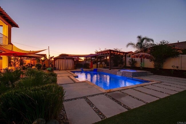 Building Photo - 1316 Vista Ave