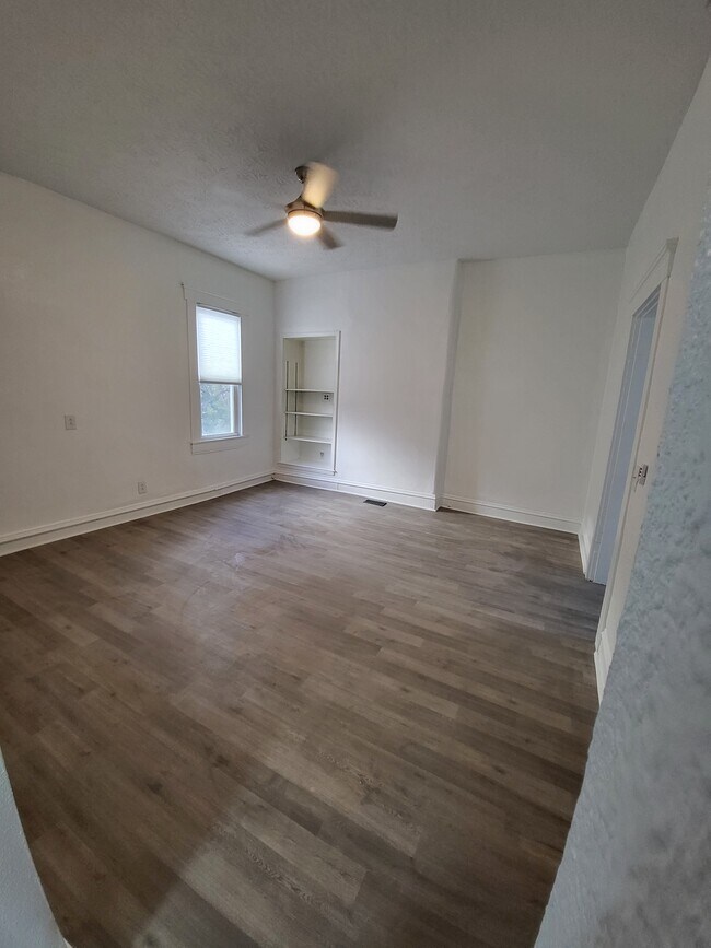 Building Photo - 1616 Ellwood Ave