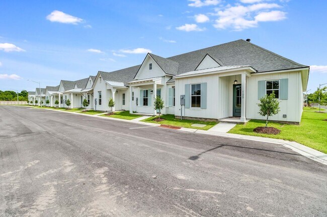 Building Photo - New Construction Upscale Single Story Townhome in Gated Community