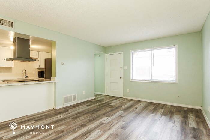 Building Photo - 4009 W Palomino Rd