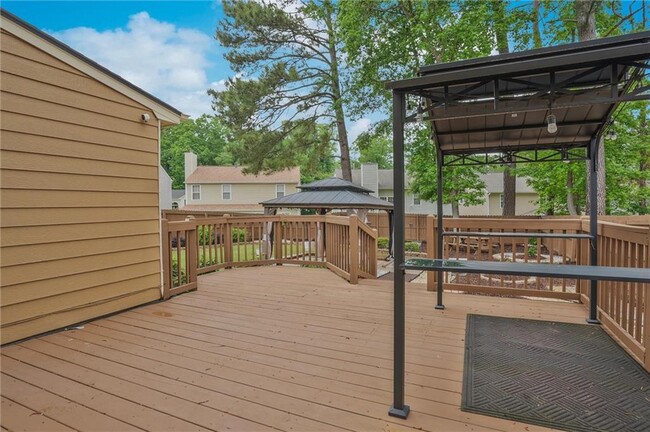 Building Photo - 4910 Lakebrooke Run