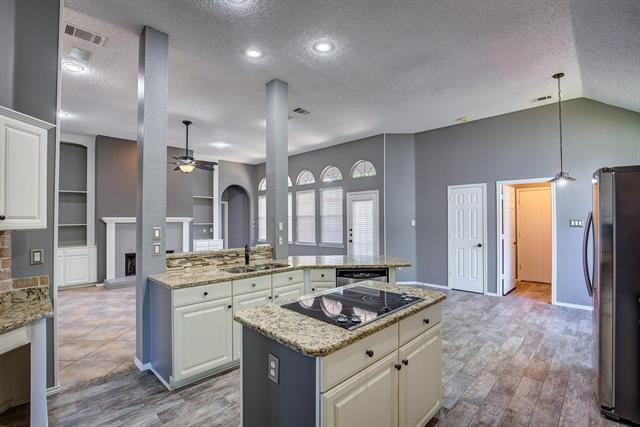 Building Photo - 2627 Bordeaux Dr