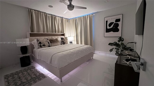 Building Photo - 1332 Van Buren St