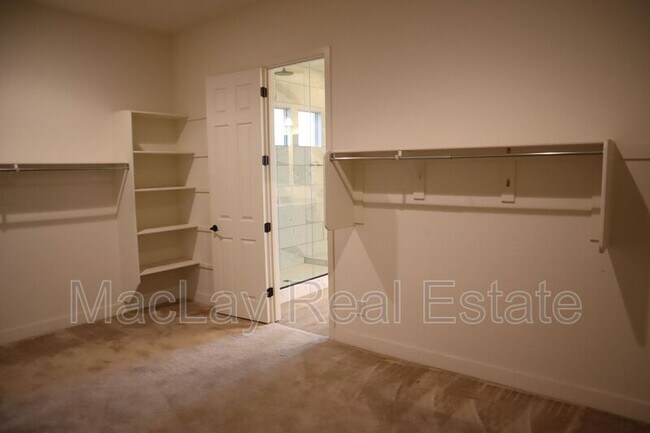 Building Photo - 2857 E Inca Ln