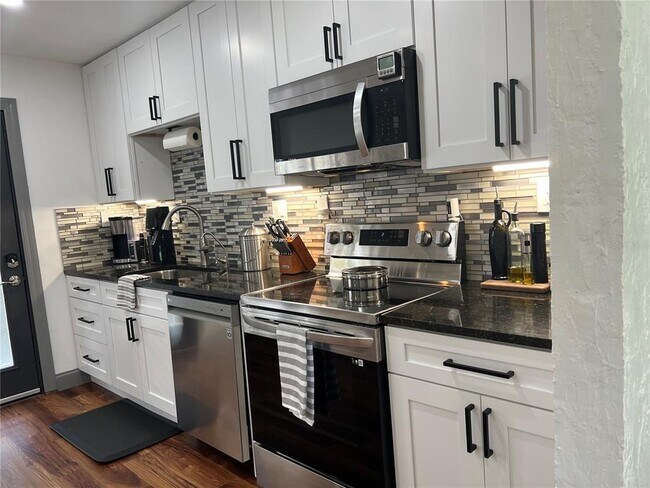 Building Photo - 4702 N Willis St