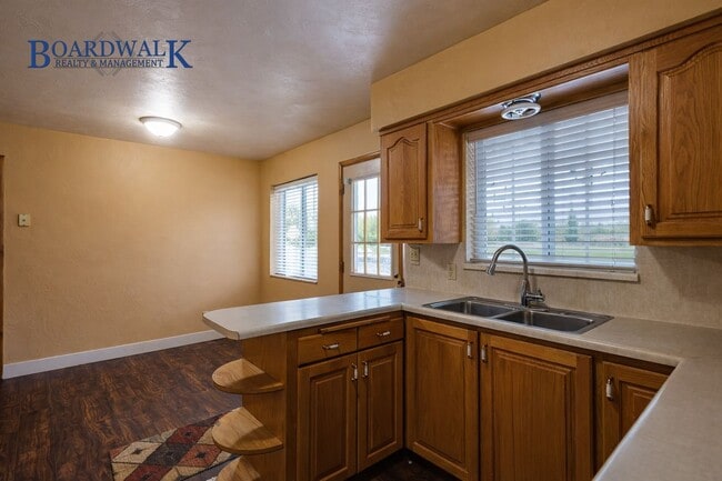 Building Photo - East Millcreek Gem on Rare Corner Lot