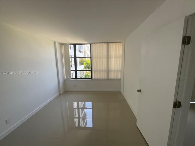Building Photo - 500 Three Islands Boulevard