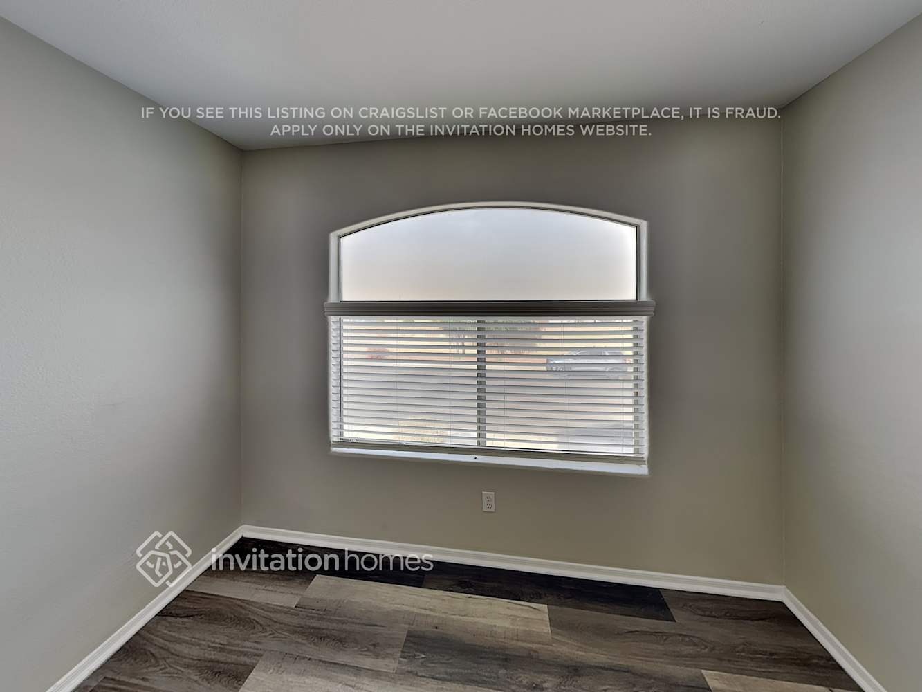 Building Photo - 12883 W Windsor Ave