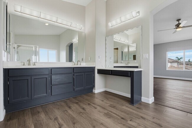 Building Photo - 3239 Canyon View Dr