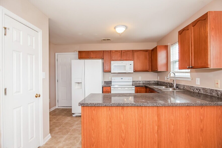 Building Photo - 4511 Tabcat Ct