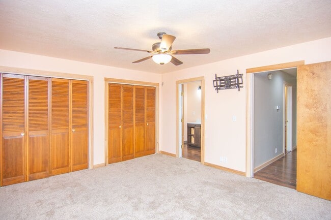 Building Photo - 92 N 2300 W