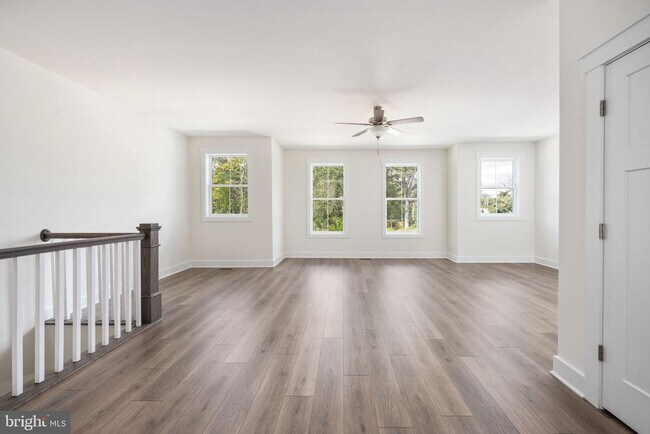 Building Photo - 356 Evermore Ln