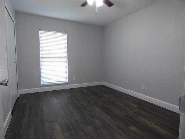 Building Photo - 5016 Roberts Dr