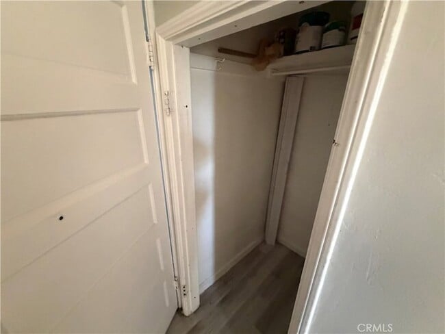 Building Photo - 8529 Oleander Ave