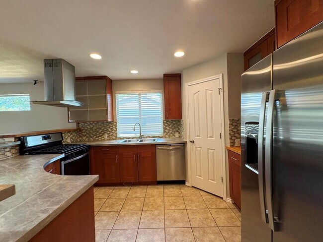 Building Photo - 3003 Burning Oak Dr