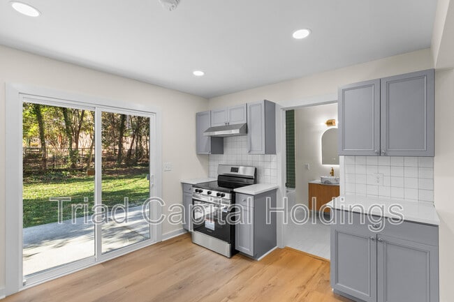 Building Photo - 432 Wiley Ave