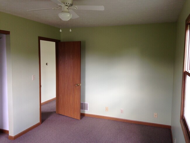 Building Photo - 22 South St