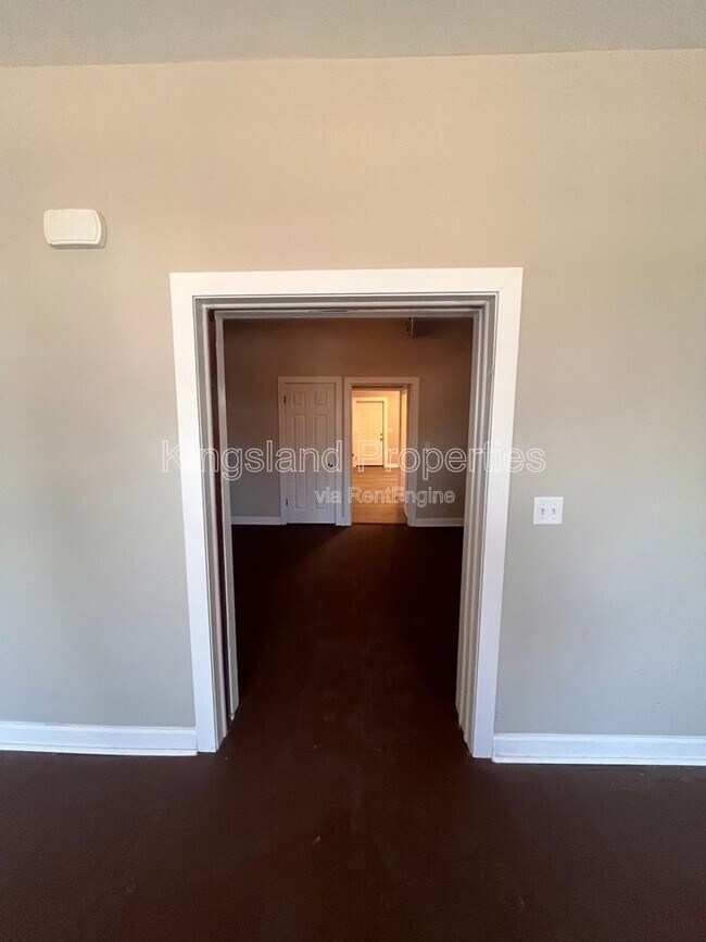Building Photo - 4578 Evans Ave