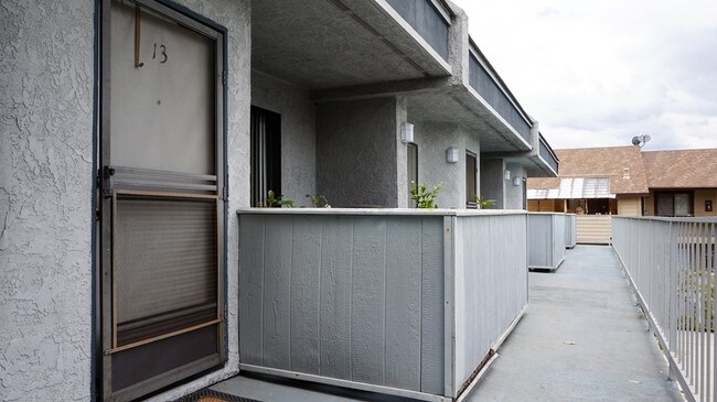 Building Photo - The Mayflower Townhouse Apartments