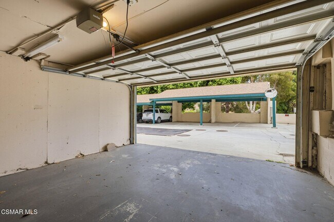 Building Photo - 6482 Cavalleri Rd