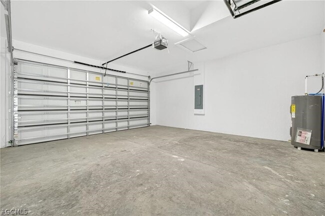 Building Photo - 333 Pinehurst Ave