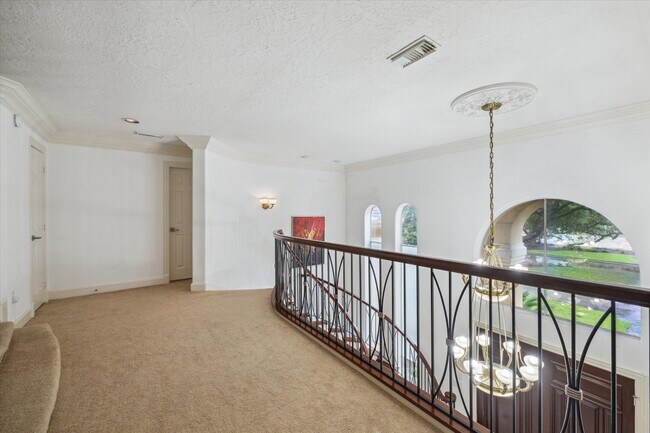 Building Photo - 13914 Barnhart Blvd